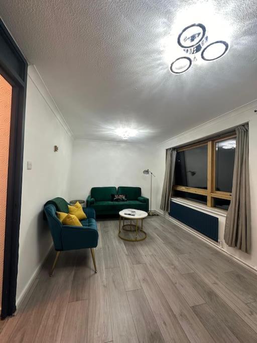 2 Bedrooms In Plaistow Near Tube To Appartamento *