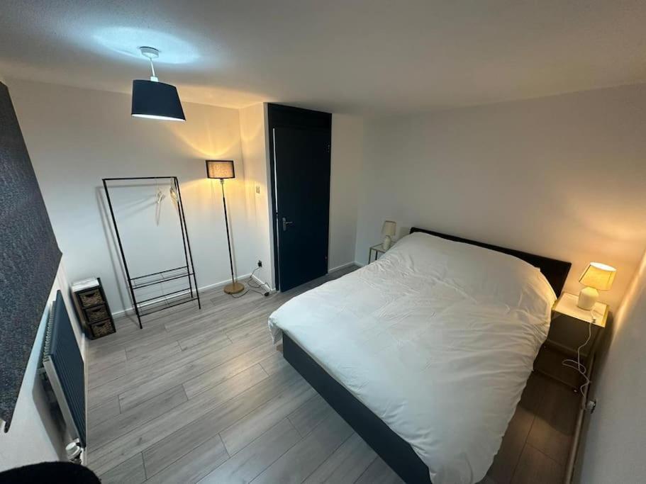 2 Bedrooms In Plaistow Near Tube To Appartamento